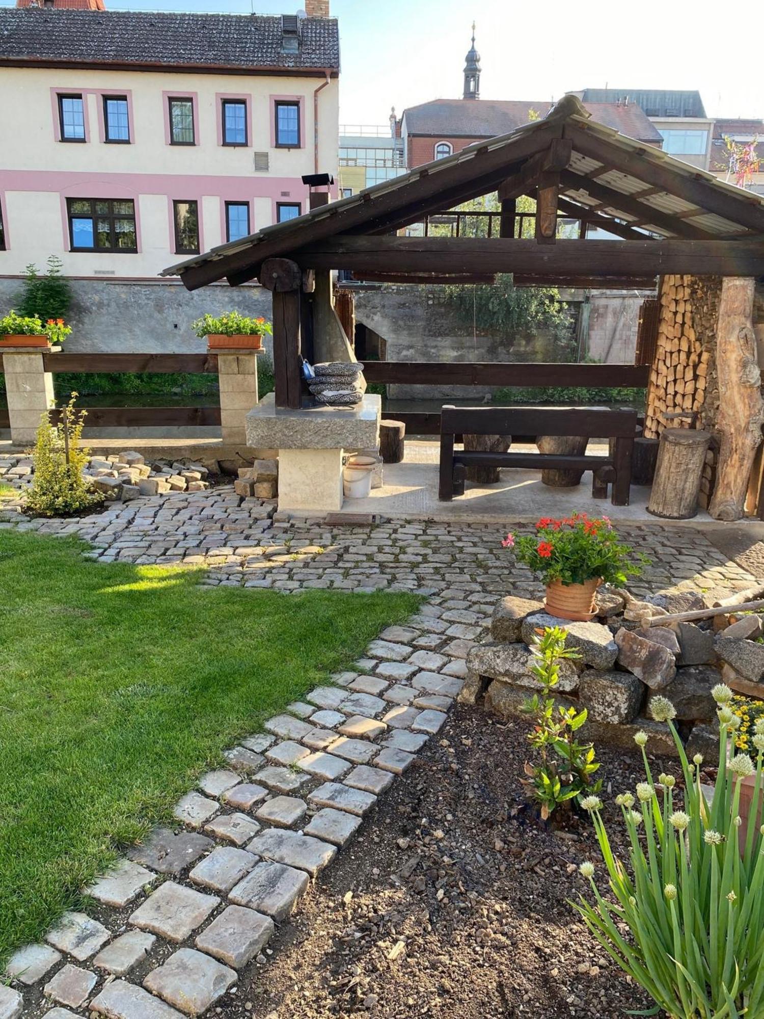 Apartman Na Ostrove Beroun Beroun  Zewnętrze zdjęcie
